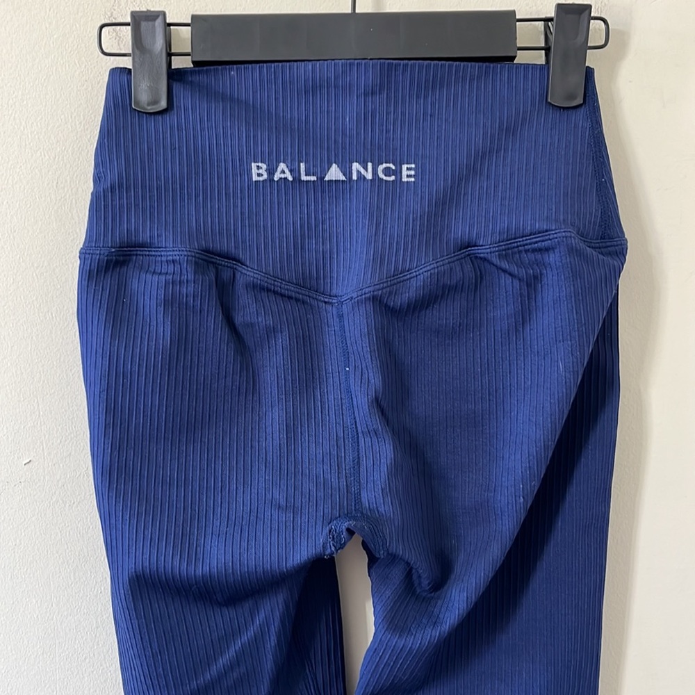 Balance Athletica Linear High Rise Ribbed Navy Full Length Leggings Size Medium - Picture 6 of 8